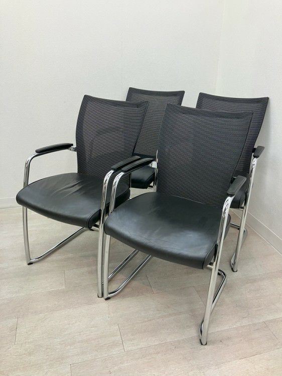 ヘイワーススタッキングチェア4脚セット 商品画像1