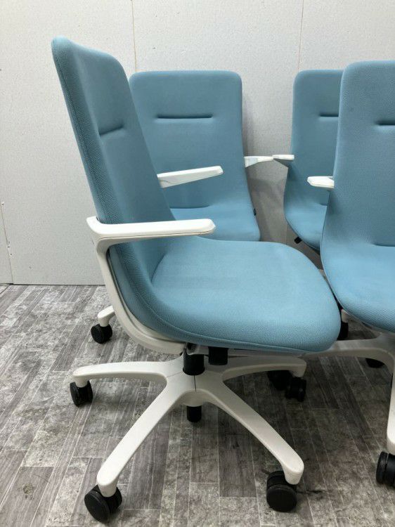 イトーキモーブシリーズ 固定肘付モーブチェア4脚セット 商品画像4