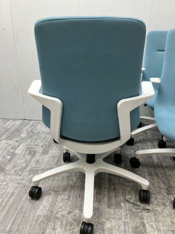 イトーキモーブシリーズ 固定肘付モーブチェア4脚セット 商品画像5