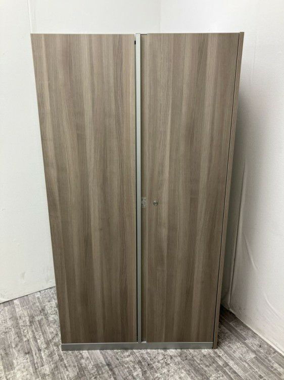 オカムラプリシード（PRESEDE）シリーズ 役員室用両開き書棚 商品画像1