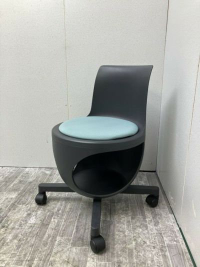 オカムラ ミーティングチェア