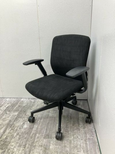 ウチダ（内田洋行）KRENE（クレネ）チェア 可動肘付クレネチェア 商品画像1