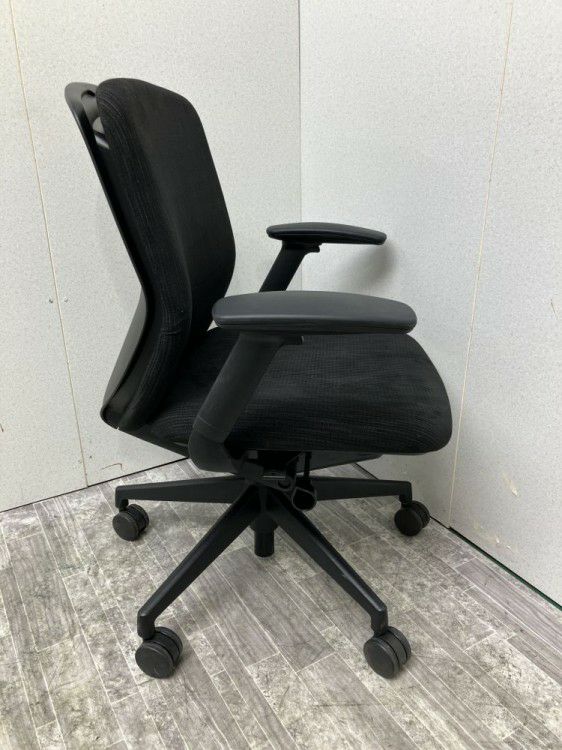 ウチダ（内田洋行）KRENE（クレネ）チェア 可動肘付クレネチェア 商品画像6