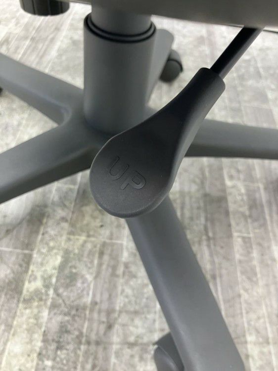 トヨスチール可動肘付アドフィールチェア 商品画像8