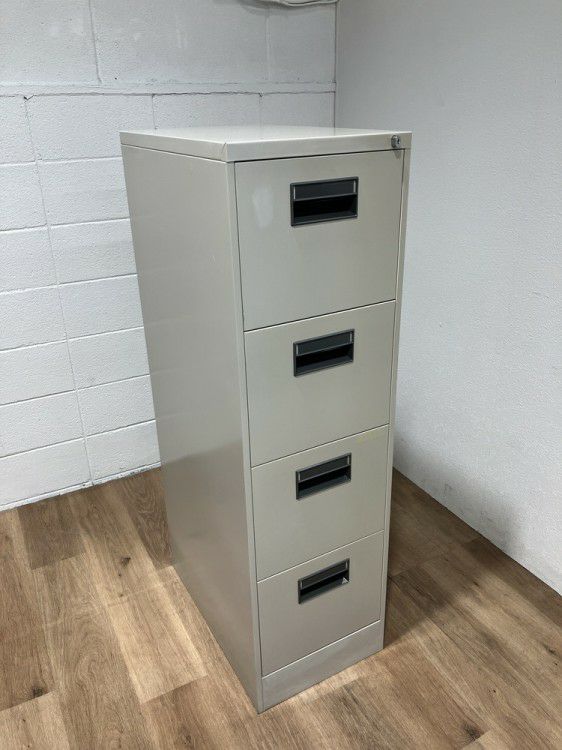 コクヨA4ファイリングキャビネット 商品画像1