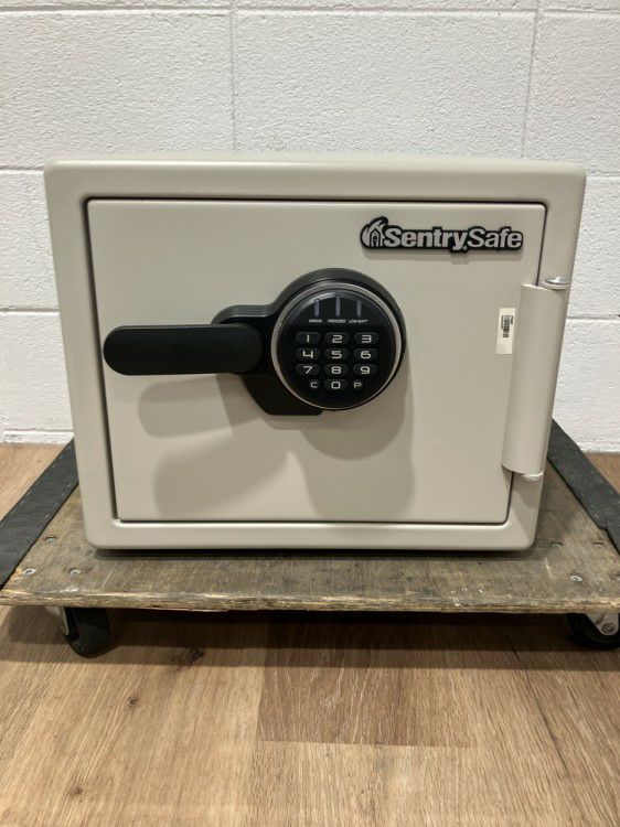 セントリービッグボルトシリーズ 32kg耐火金庫 商品画像1