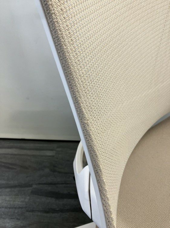 イトーキf(エフチェア)シリーズ 可動肘付エフチェア 商品画像14