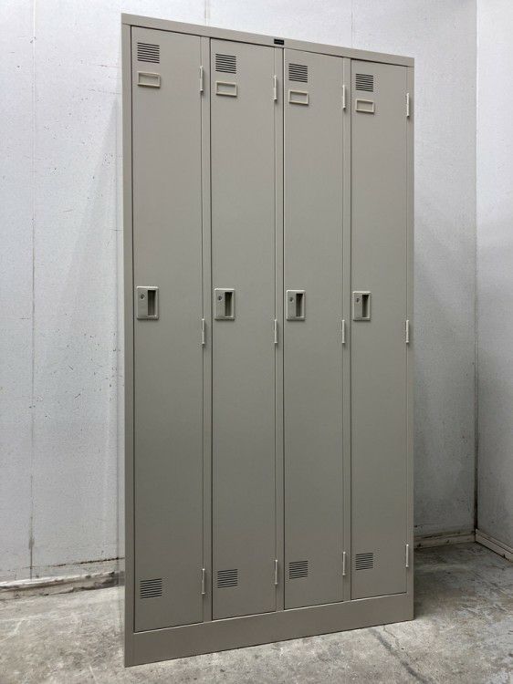 ウチダ（内田洋行）4人用ロッカー 商品画像1