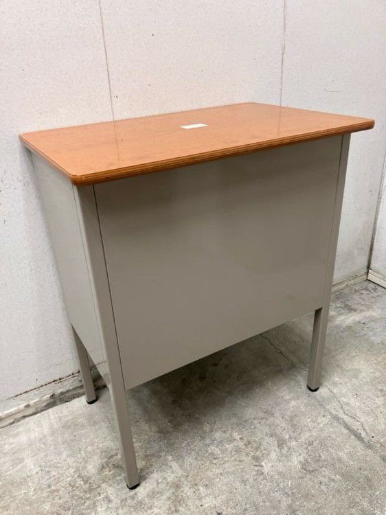 ライオン教卓 商品画像1