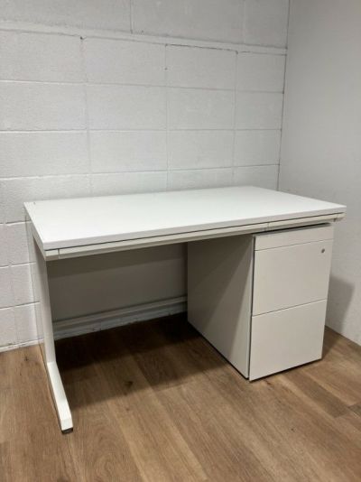 アドバンス/インステートシリーズ 1200平デスク+ワゴンセット 商品画像1