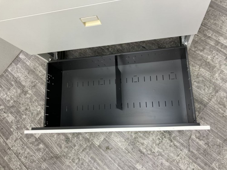 オカムラレクトラインシリーズ 天板付3段ラテラル書庫 商品画像8