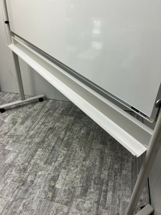 イトーキ脚付片面ホワイトボード 商品画像4