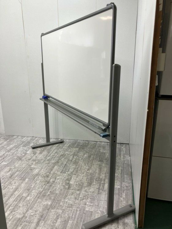 コクヨ脚付両面ホワイトボード 商品画像2