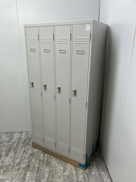 イトーキJ型シリーズ 4人用ロッカー 商品画像2
