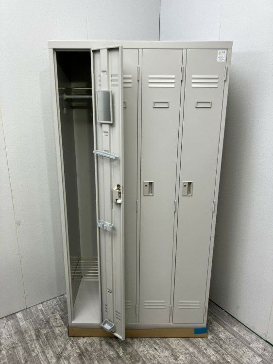 イトーキJ型シリーズ 4人用ロッカー 商品画像7