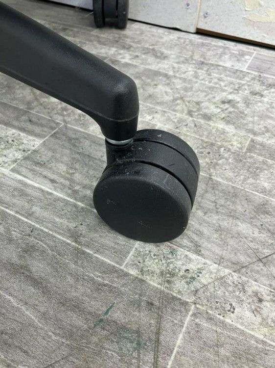 コクヨWizard3(ウィザード3)チェア 固定肘付ウィザード3チェア 商品画像10