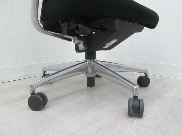 コクヨFOSTER CARINO（フォスターカリノ）チェア 固定肘付フォスターカリノチェア 商品画像9