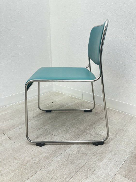 コクヨスタッキングチェア 商品画像3