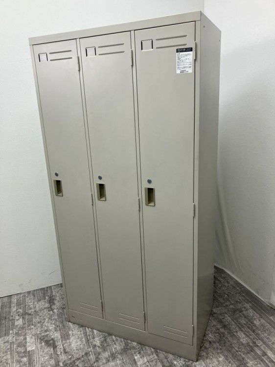 コクヨLKシリーズ　（コクヨ） 3人用ロッカー 商品画像2