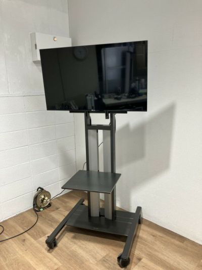 43インチ液晶ディスプレイ+スタンドセット 商品画像1