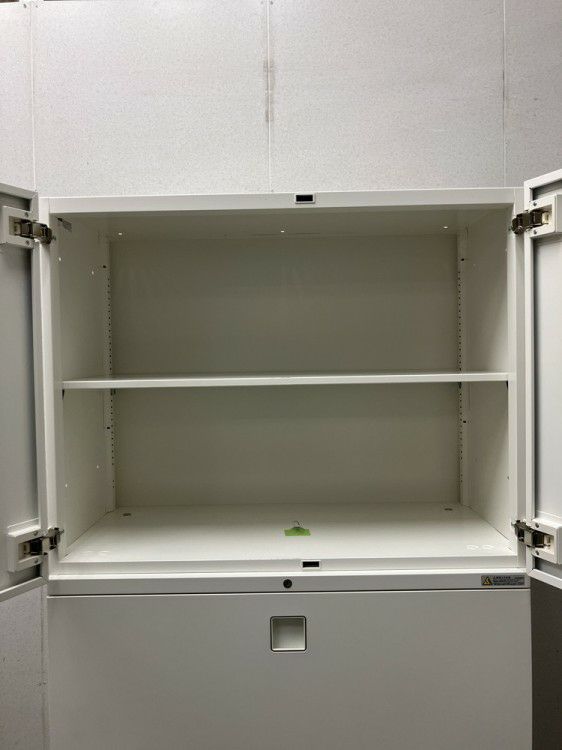 オカムラレクトラインシリーズ 両開きラテラル上下書庫 商品画像3