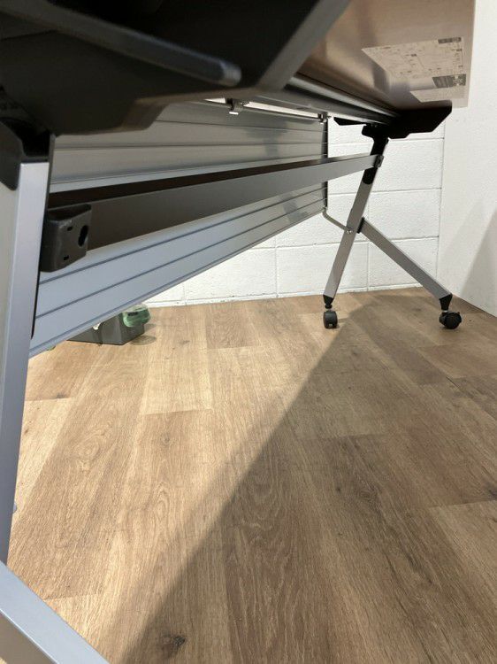 イトーキHXシリーズ 平行スタックテーブル 商品画像8