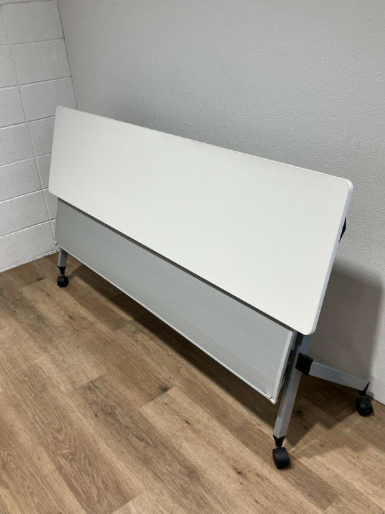 イトーキHXシリーズ 平行スタックテーブル 商品画像11