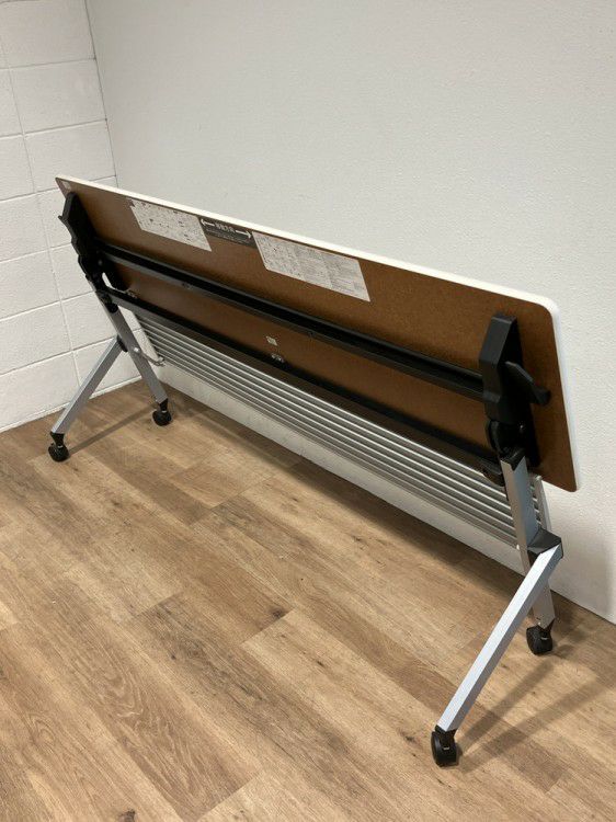 イトーキHXシリーズ 平行スタックテーブル 商品画像12