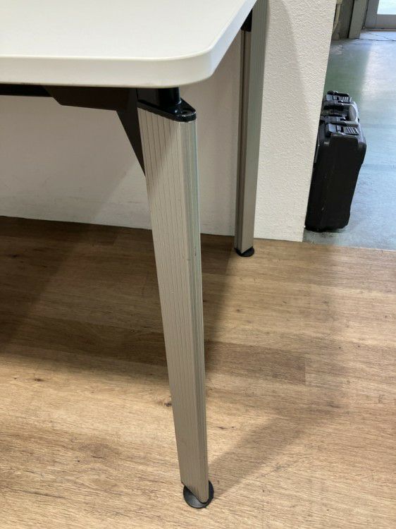 イトーキDEシリーズ ミーティングテーブル 商品画像8