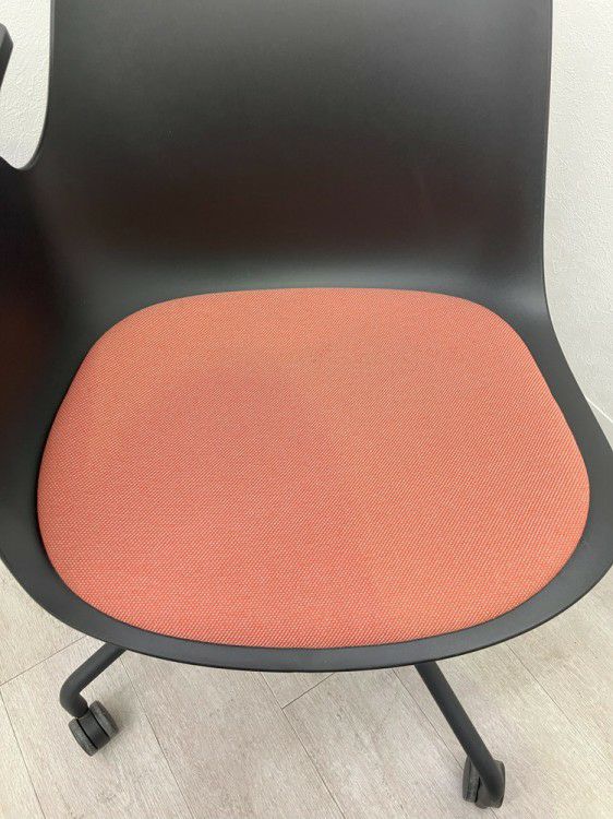 コクヨAll in One(オールインワン)シリーズ ミーティングチェア 商品画像8