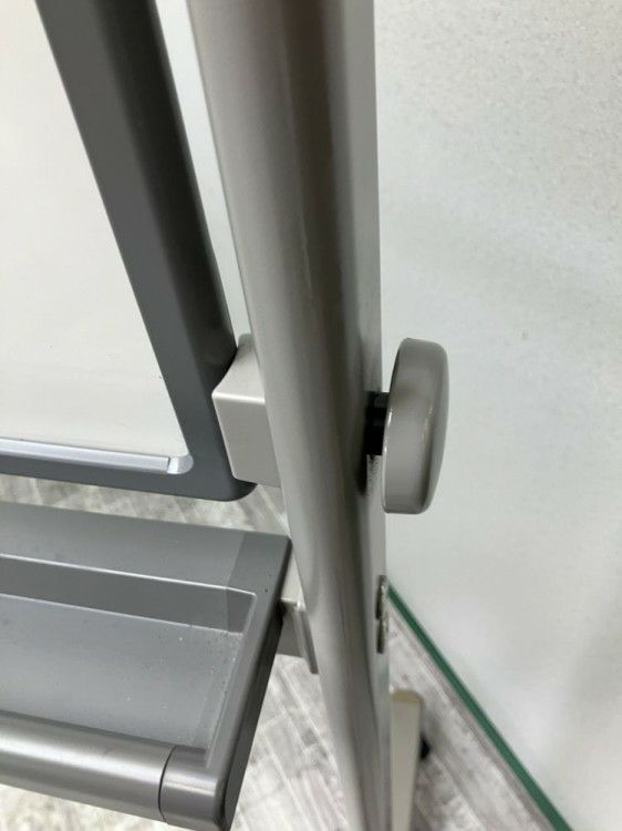 コクヨ脚付き両面ホワイトボード 商品画像5