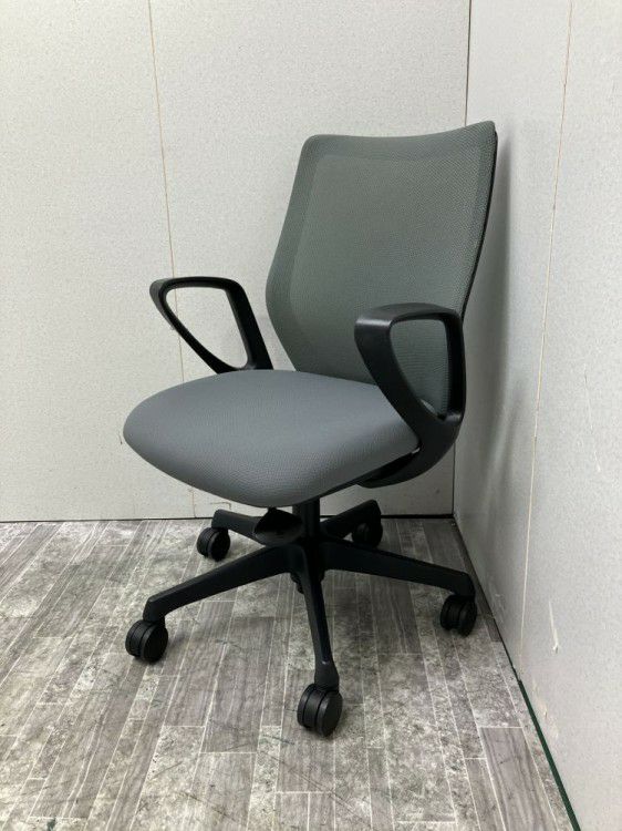 オカムラCG-M(シージーエム)シリーズ 固定肘付CG-Mチェア 商品画像1