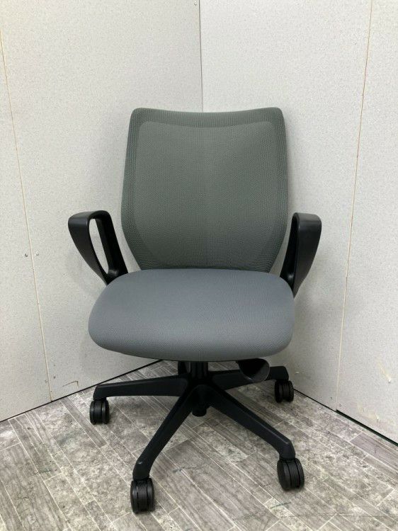 オカムラCG-M(シージーエム)シリーズ 固定肘付CG-Mチェア 商品画像2