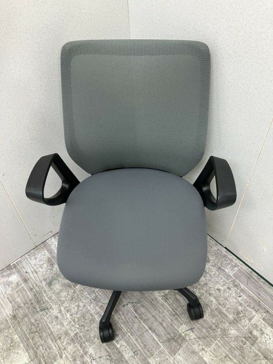 オカムラCG-M(シージーエム)シリーズ 固定肘付CG-Mチェア 商品画像3