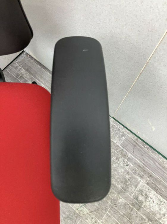 スチールケースレッツビー（Let’s B）チェア 可動肘付レッツピーチェア 商品画像8