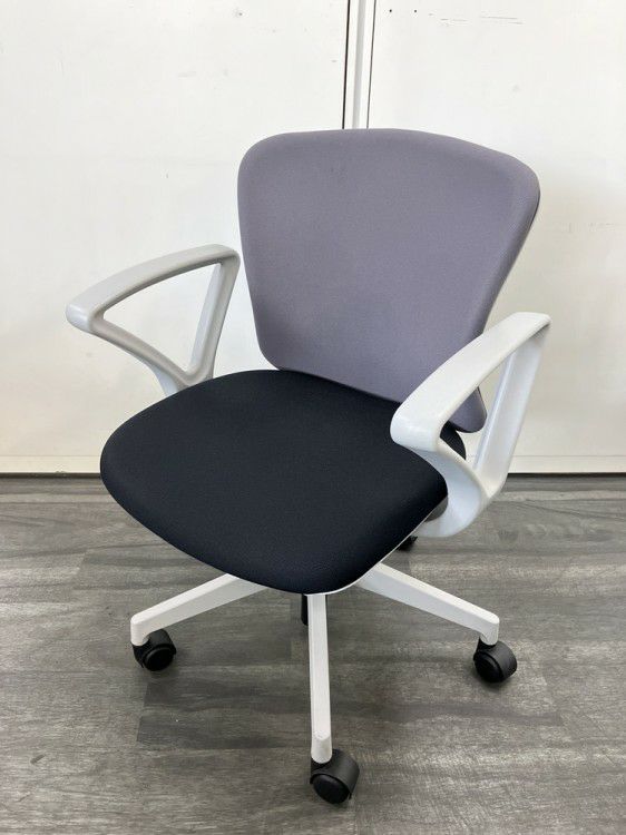 INABA/イナババルチェチェア 固定肘付バルチェチェア 商品画像1