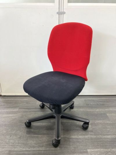 オカムラVC2シリーズ VC2チェア 商品画像1