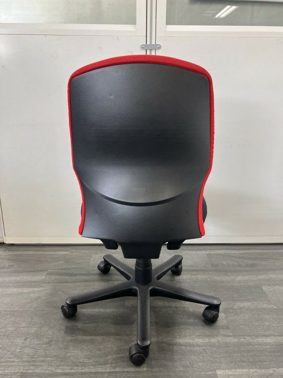 オカムラVC2シリーズ VC2チェア 商品画像4