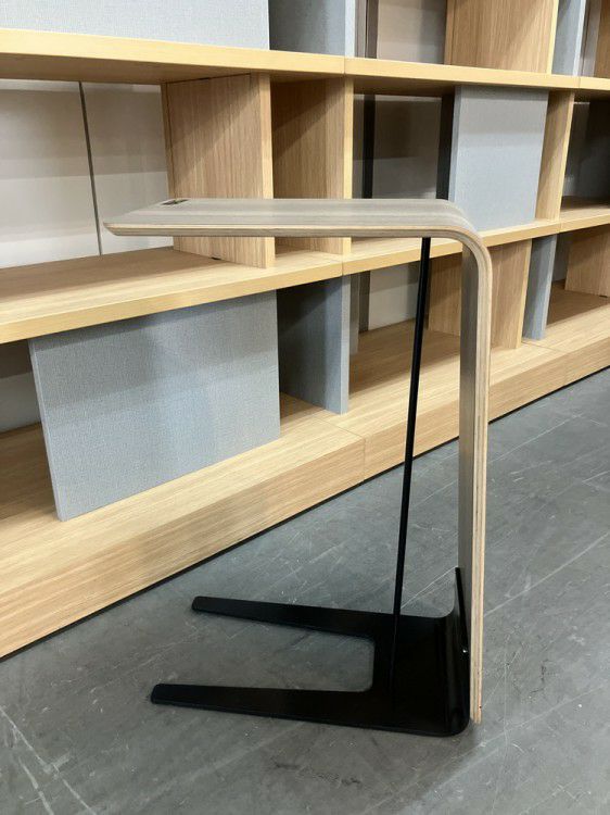 オカムラAlt Piazza(アルトピアッツァ)シリーズ サイドテーブル 商品画像3