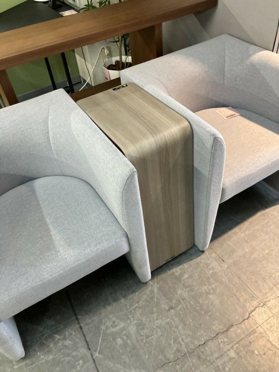 オカムラAlt Piazza(アルトピアッツァ)シリーズ サイドテーブル 商品画像11