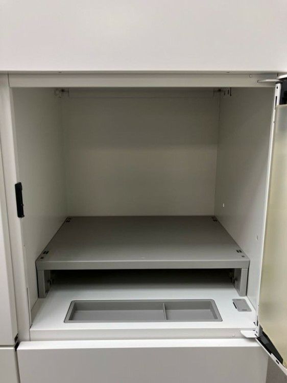 イトーキサフィシリーズ イトーキ8人用パーソナルロッカー 商品画像5