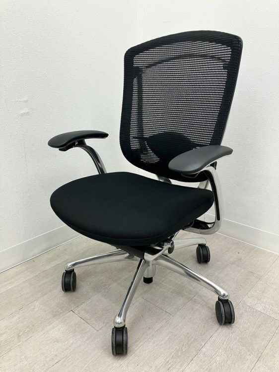 オカムラコンテッサ（Contessa）チェア 固定肘付コンテッサチェア 商品画像1