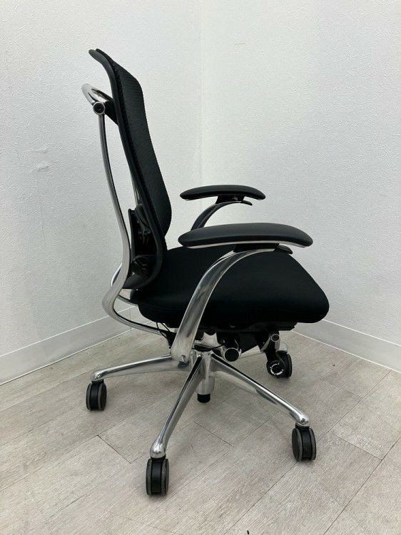 オカムラコンテッサ（Contessa）チェア 固定肘付コンテッサチェア 商品画像3