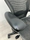 HermanMiller（ハーマンミラー）アーロンチェア 可動肘付アーロンチェア 商品画像8