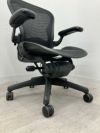 HermanMiller（ハーマンミラー）アーロンチェア 可動肘付アーロンチェア 商品画像11