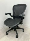 HermanMiller（ハーマンミラー）アーロンチェア 可動肘付アーロンチェア 商品画像1