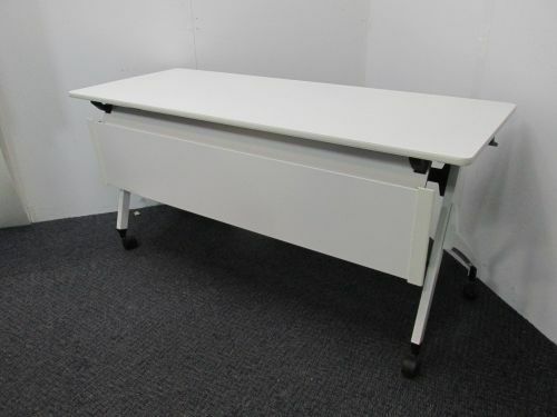 イトーキ 1500サイドスタックテーブル2