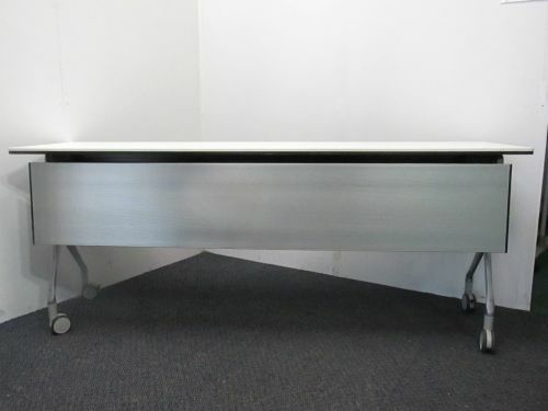 オカムラ 1800サイドスタックテーブル5