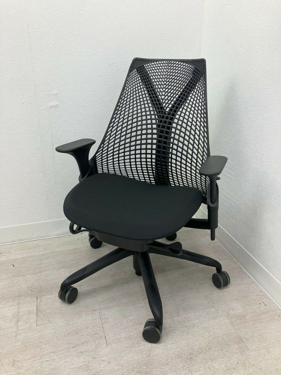 HermanMiller（ハーマンミラー）SAYL Chair(セイルチェア)シリーズ 可動肘付セイルチェア 商品画像1