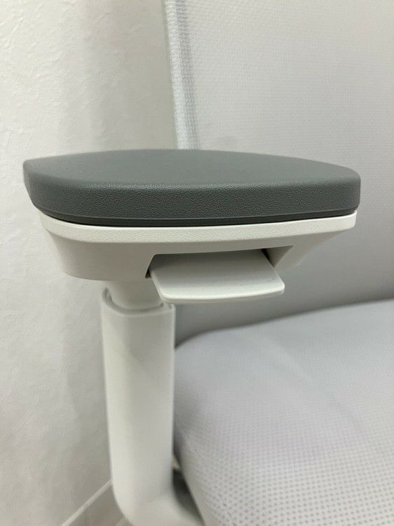 コクヨMonet(モネット)シリーズ 可動肘付モネットチェア 商品画像21